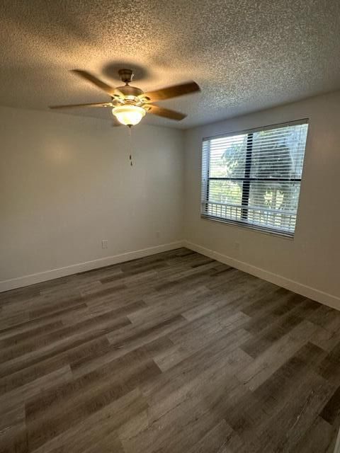 For Sale: $225,000 (2 beds, 1 baths, 800 Square Feet)