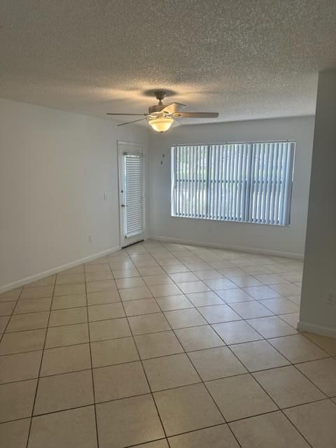 For Sale: $219,000 (2 beds, 1 baths, 800 Square Feet)