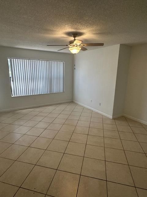 For Sale: $219,000 (2 beds, 1 baths, 800 Square Feet)