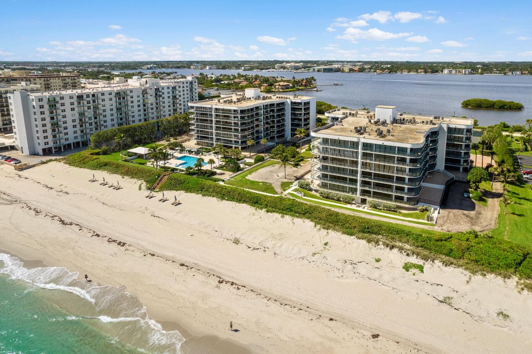 For Sale: $1,595,000 (3 beds, 2 baths, 2089 Square Feet)