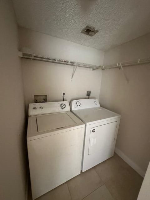 For Rent: $1,900 (2 beds, 2 baths, 904 Square Feet)