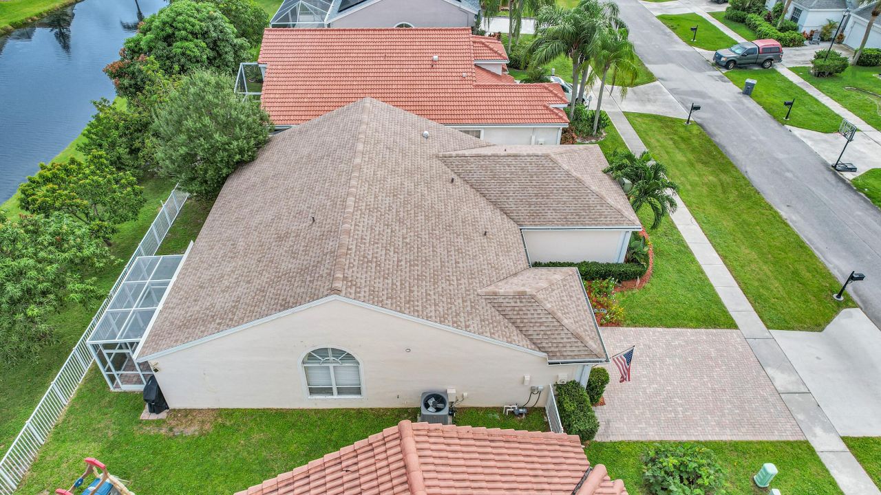 For Sale: $689,000 (3 beds, 2 baths, 1984 Square Feet)