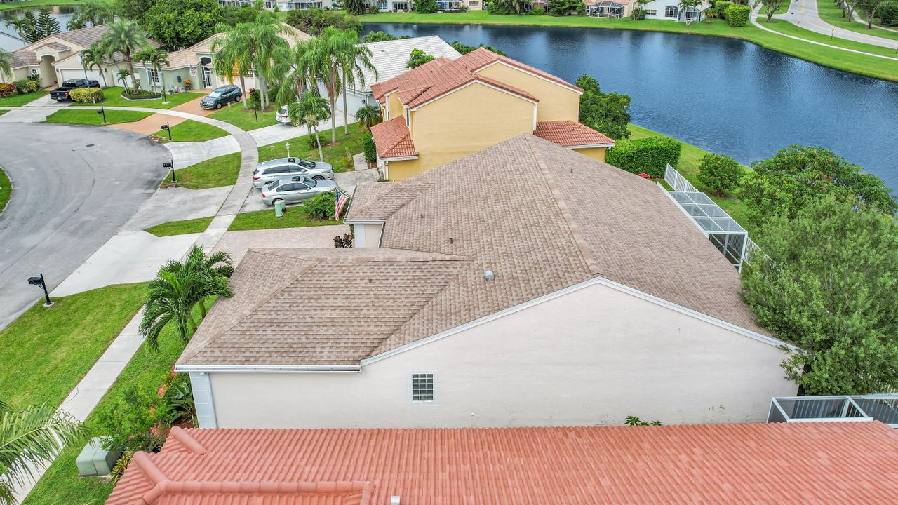 For Sale: $689,000 (3 beds, 2 baths, 1984 Square Feet)