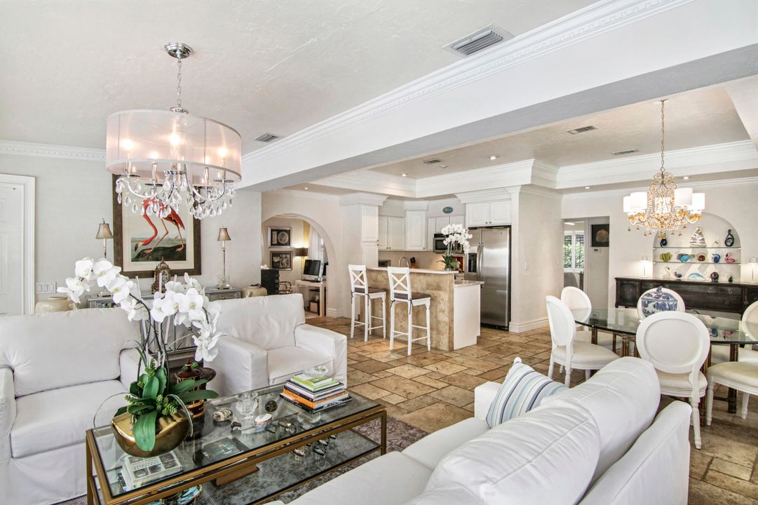 For Sale: $2,495,000 (3 beds, 2 baths, 1422 Square Feet)