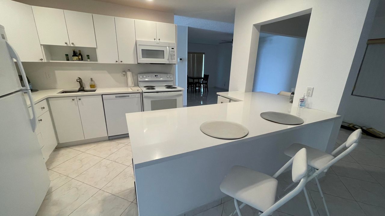 For Rent: $2,500 (2 beds, 2 baths, 1624 Square Feet)