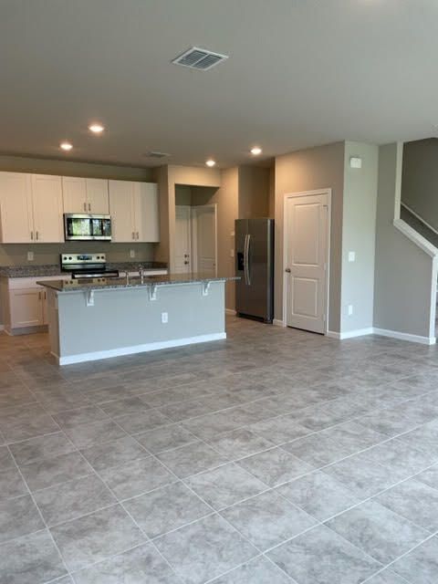 For Rent: $3,200 (3 beds, 2 baths, 1808 Square Feet)