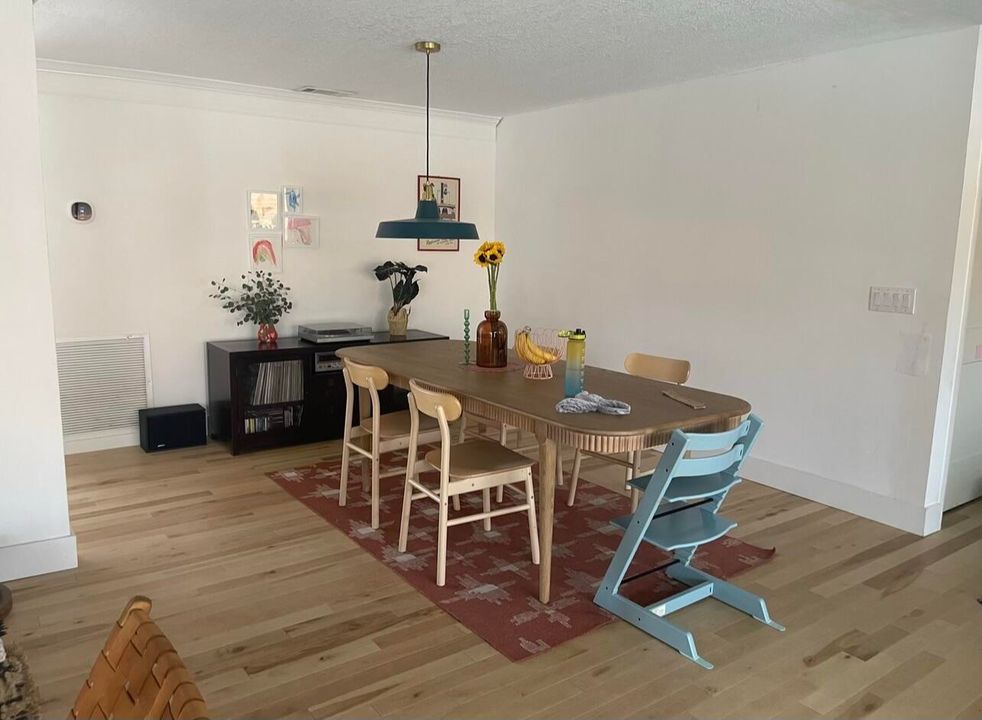 For Rent: $4,600 (3 beds, 2 baths, 1945 Square Feet)