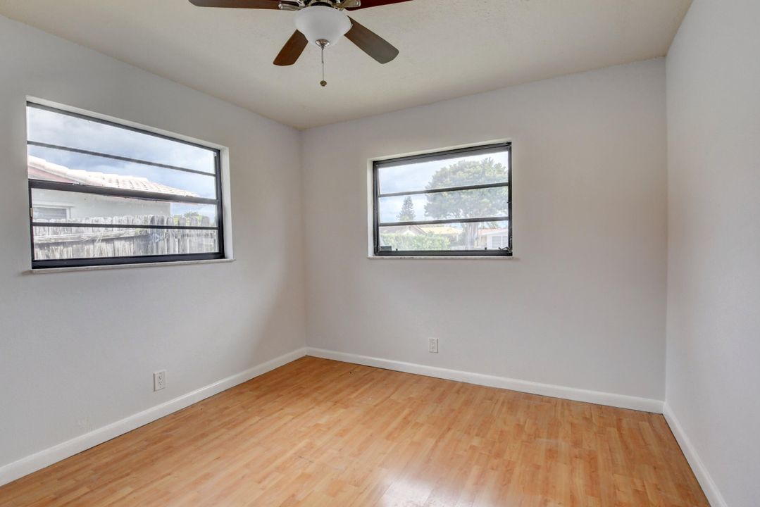 For Rent: $4,200 (3 beds, 2 baths, 1269 Square Feet)