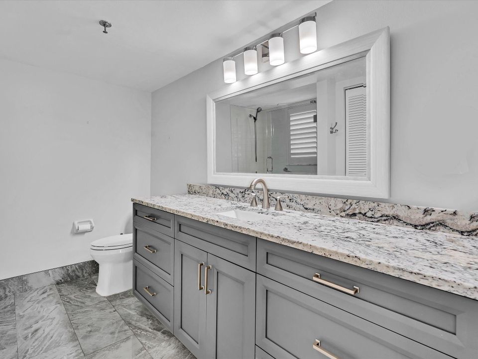 For Sale: $358,000 (2 beds, 2 baths, 1651 Square Feet)