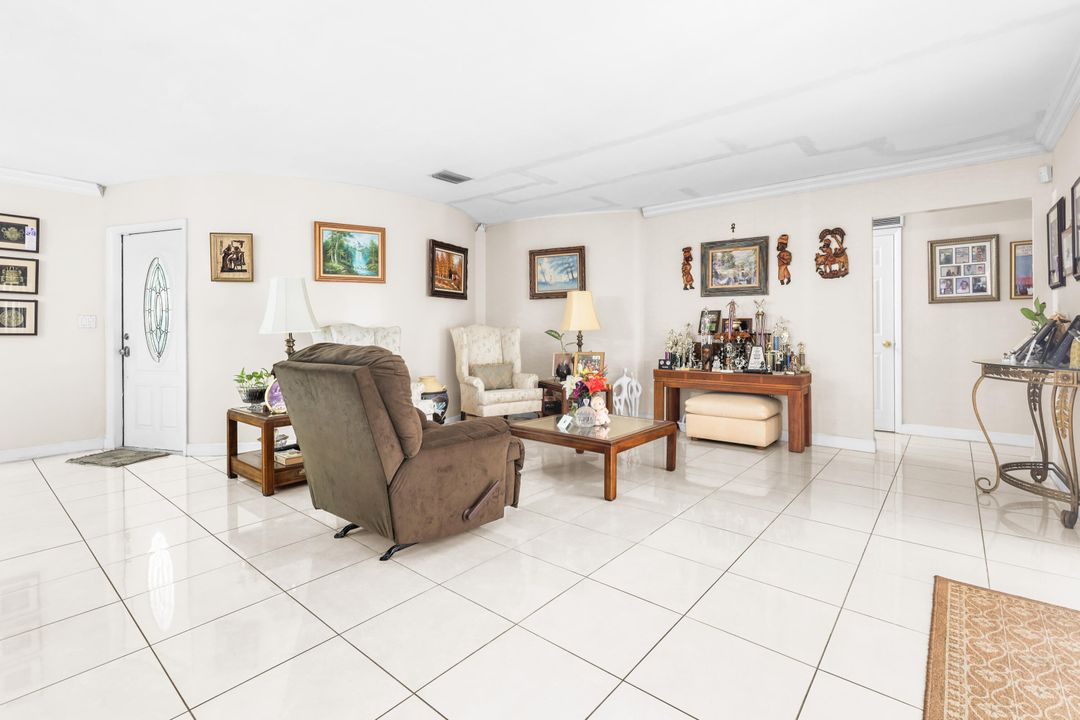 For Sale: $525,000 (3 beds, 2 baths, 1436 Square Feet)