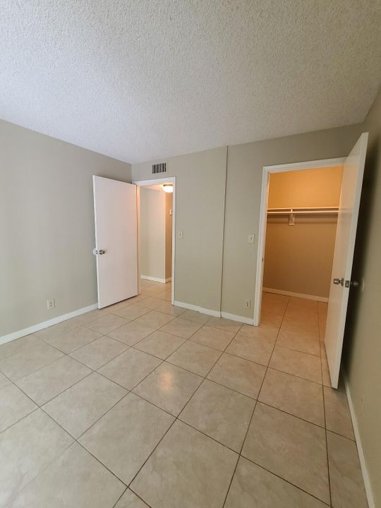 For Rent: $1,500 (1 beds, 1 baths, 775 Square Feet)