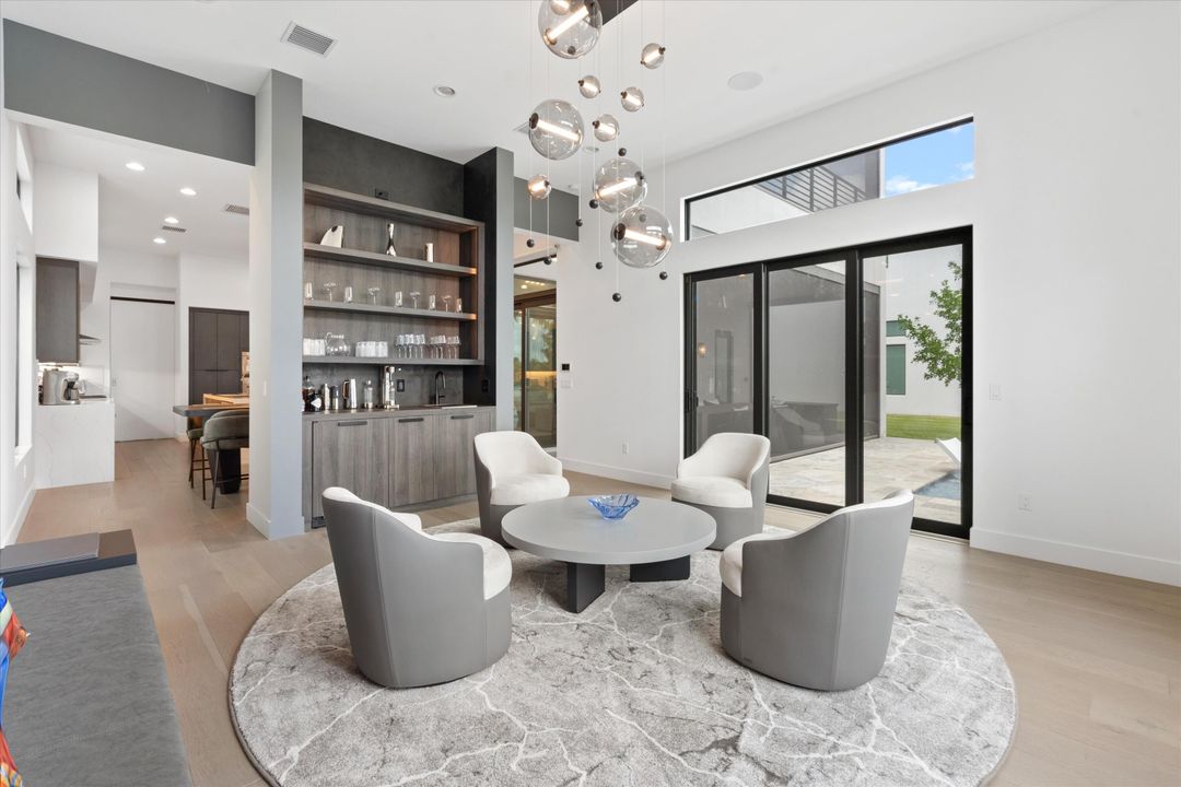 Active With Contract: $3,495,000 (7 beds, 8 baths, 5792 Square Feet)