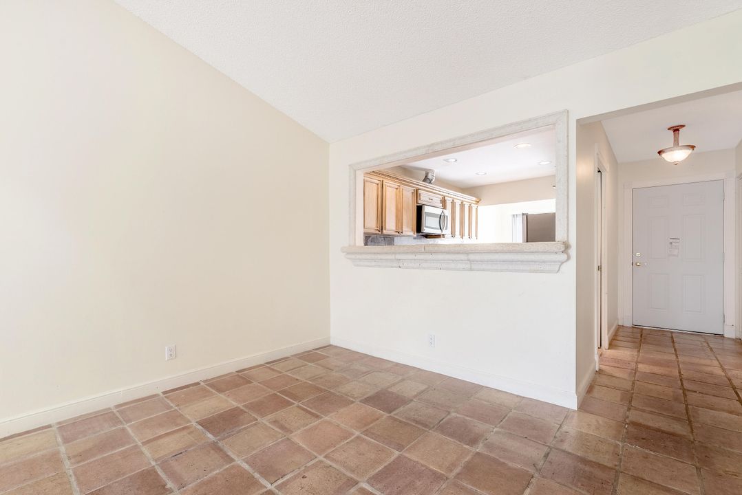 For Sale: $414,900 (2 beds, 2 baths, 1176 Square Feet)