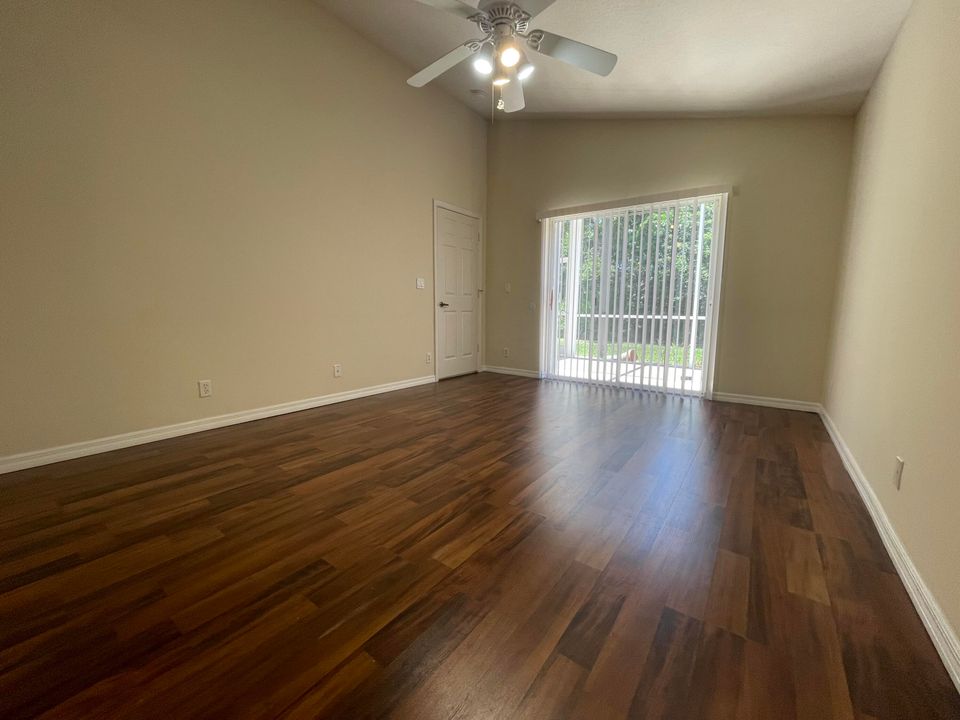 For Rent: $3,000 (3 beds, 2 baths, 1826 Square Feet)