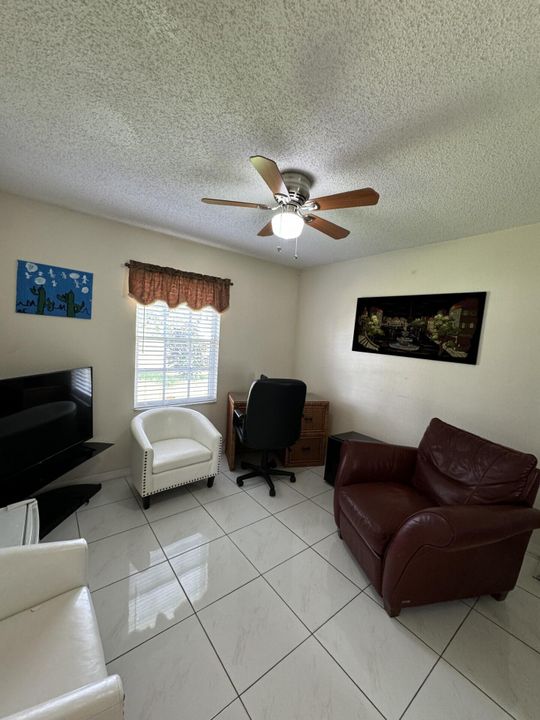 For Rent: $2,500 (2 beds, 2 baths, 1128 Square Feet)