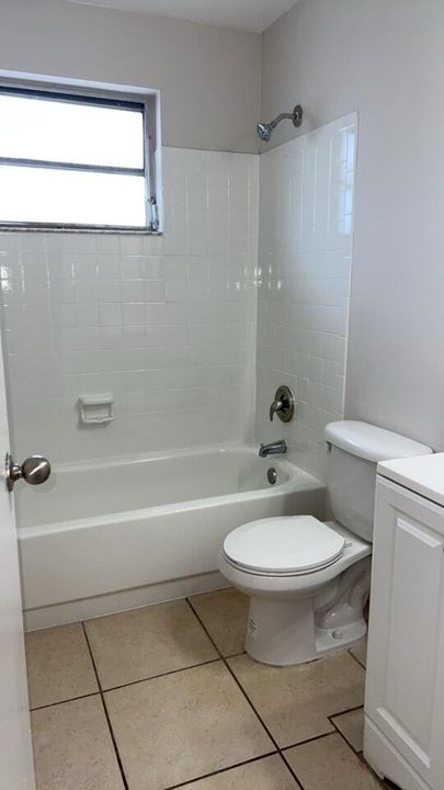 For Rent: $1,850 (1 beds, 1 baths, 600 Square Feet)