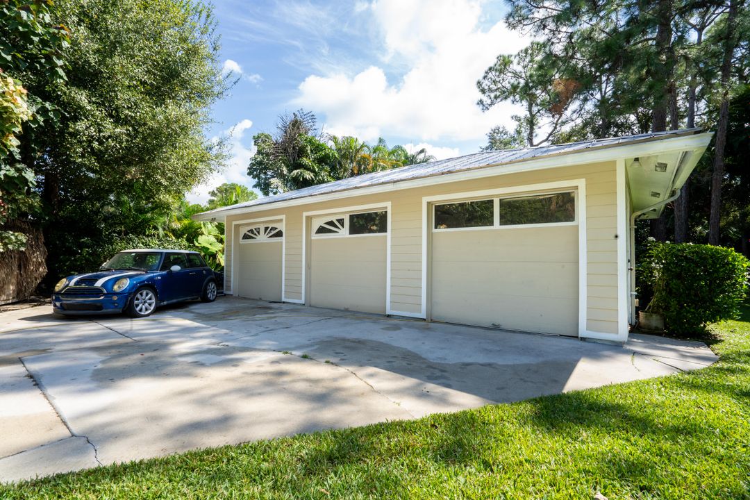 For Sale: $880,000 (3 beds, 2 baths, 2416 Square Feet)