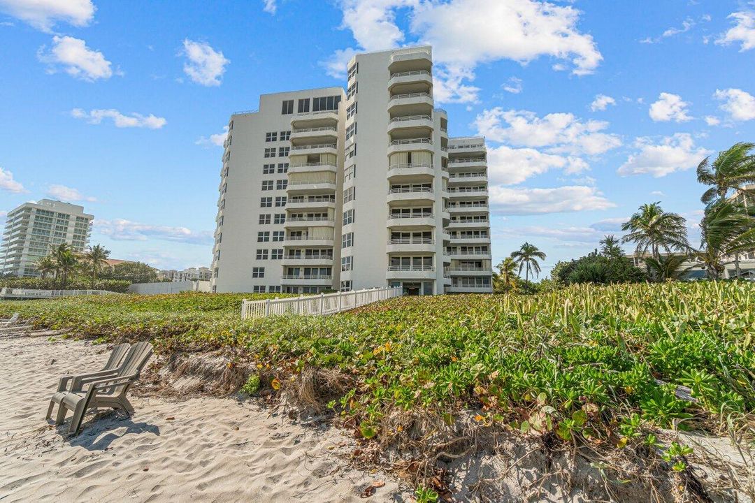 For Sale: $995,000 (2 beds, 2 baths, 1500 Square Feet)