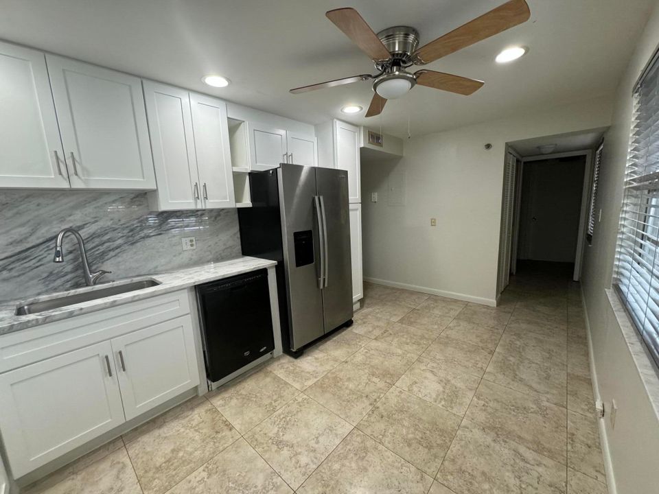 For Sale: $345,000 (3 beds, 2 baths, 1620 Square Feet)