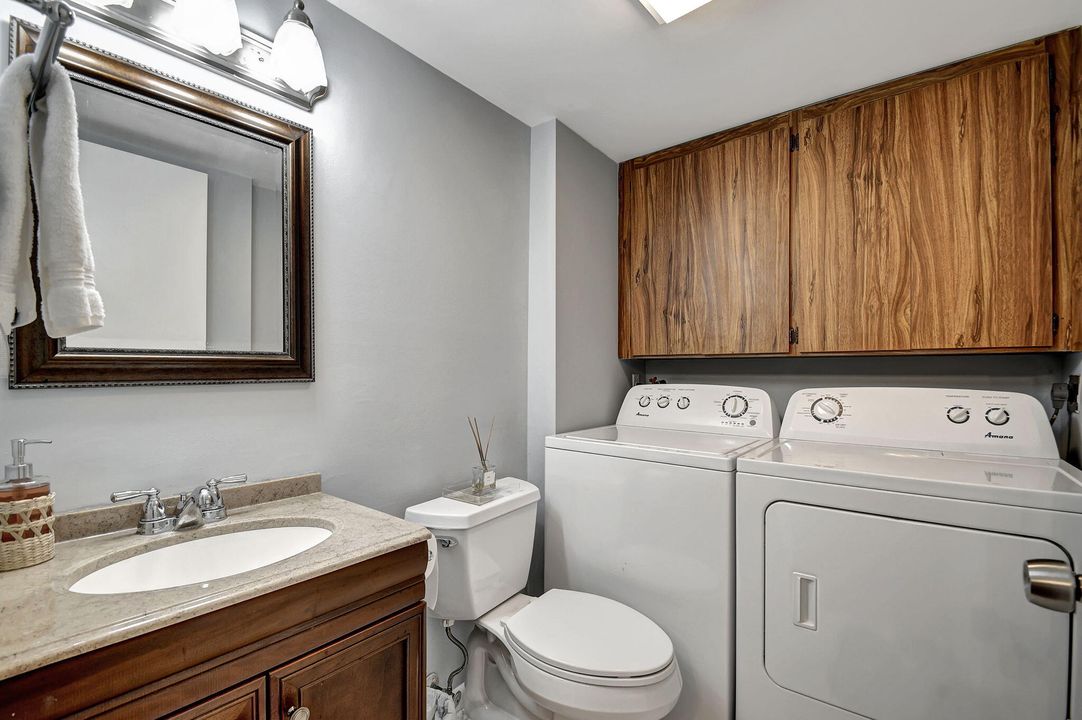 For Sale: $315,000 (2 beds, 2 baths, 1236 Square Feet)