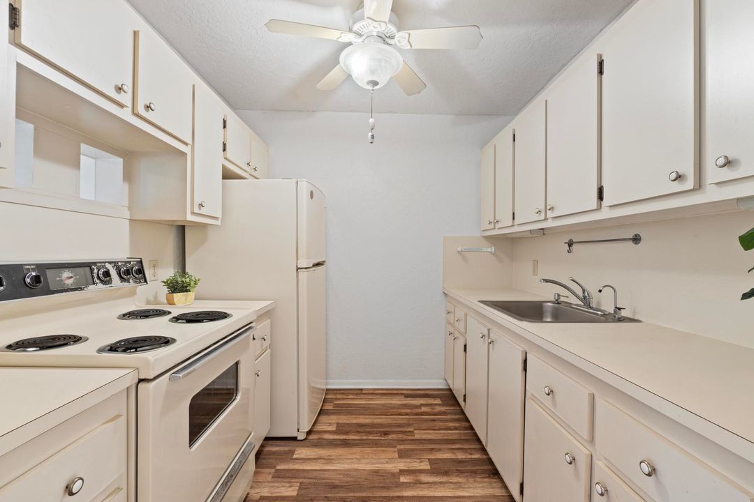 For Rent: $1,675 (1 beds, 1 baths, 685 Square Feet)