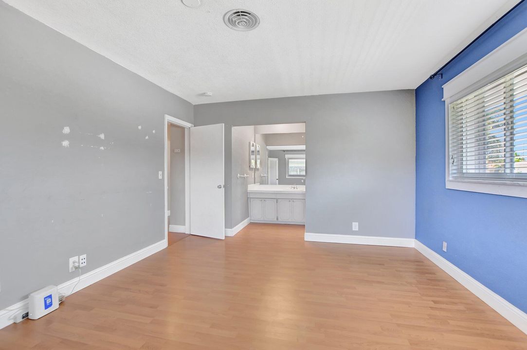 For Sale: $675,000 (3 beds, 2 baths, 1708 Square Feet)