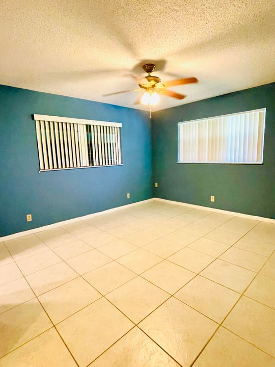 For Rent: $2,200 (2 beds, 2 baths, 1150 Square Feet)