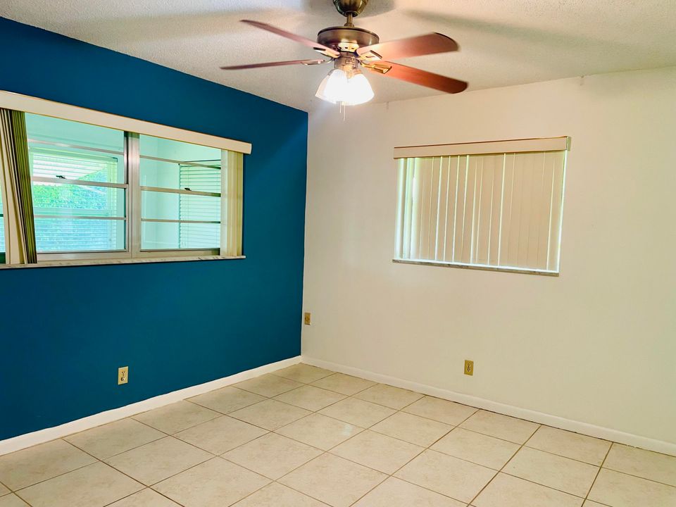 For Rent: $2,200 (2 beds, 2 baths, 1150 Square Feet)