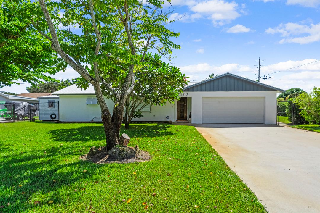 For Sale: $629,900 (3 beds, 2 baths, 1838 Square Feet)