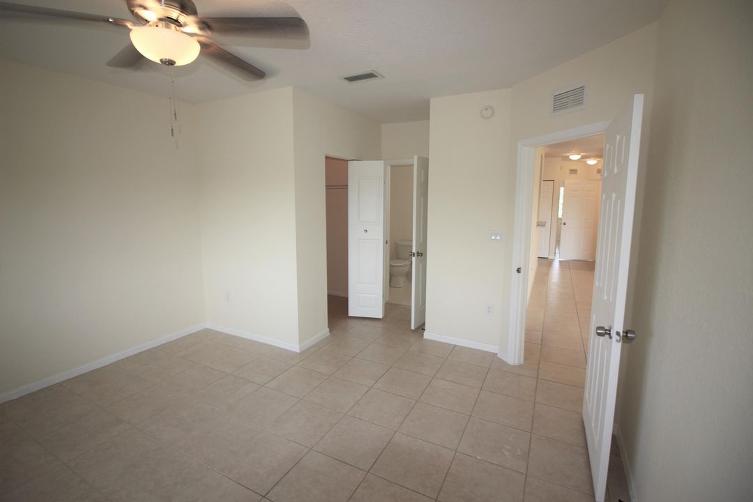 For Rent: $2,250 (3 beds, 2 baths, 999 Square Feet)