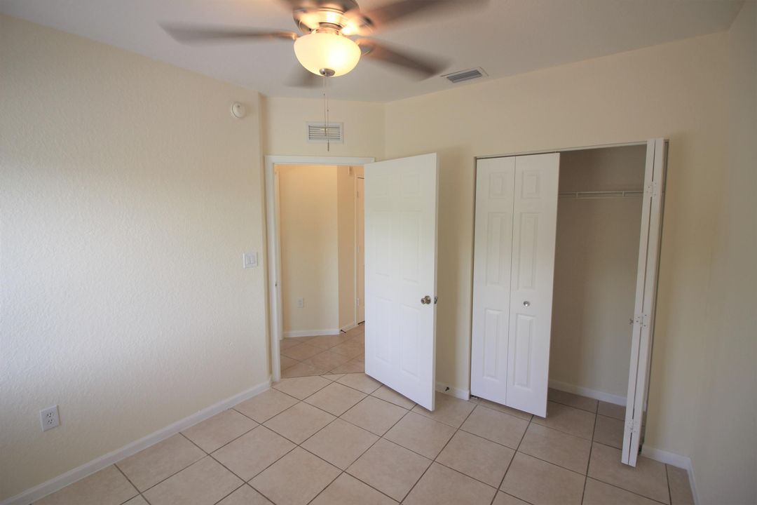 For Rent: $2,250 (3 beds, 2 baths, 999 Square Feet)