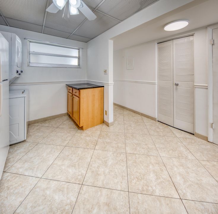 For Rent: $2,800 (2 beds, 2 baths, 1013 Square Feet)