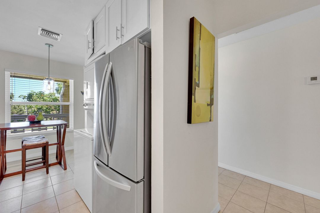 For Sale: $229,000 (2 beds, 2 baths, 1167 Square Feet)