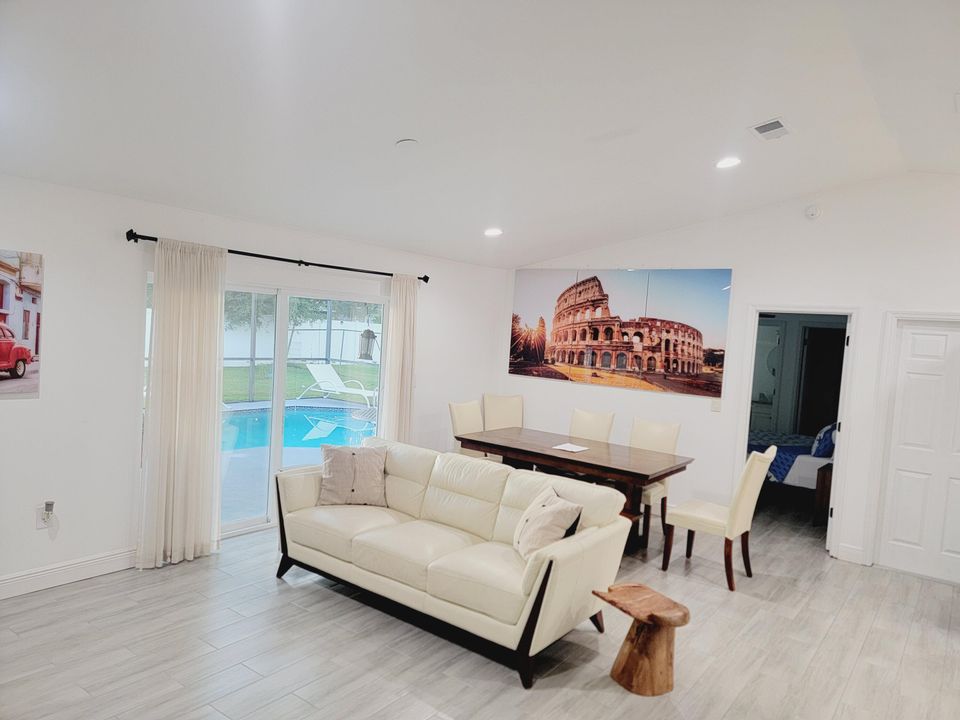 For Sale: $451,900 (3 beds, 2 baths, 1170 Square Feet)