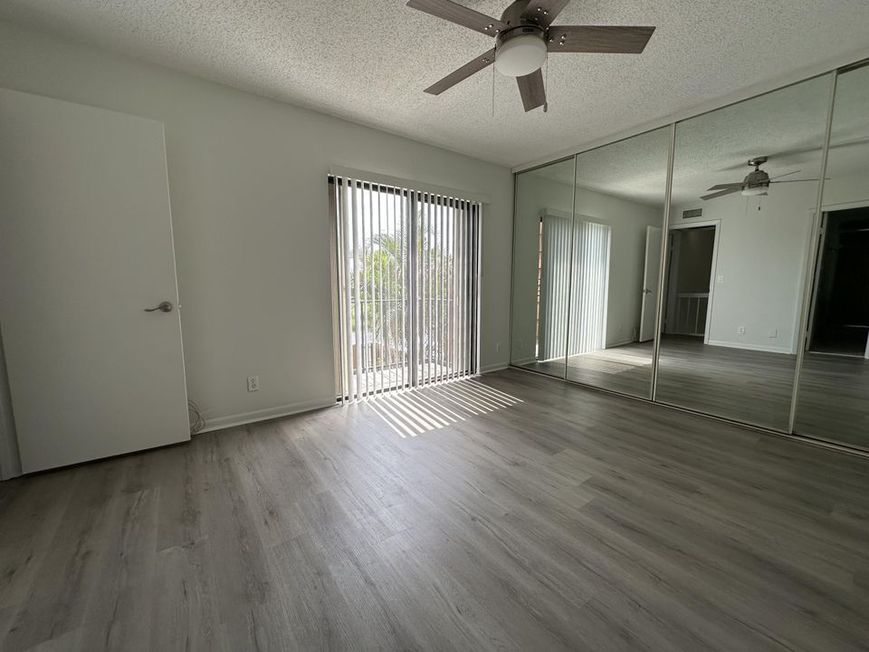 For Rent: $2,675 (2 beds, 2 baths, 1232 Square Feet)