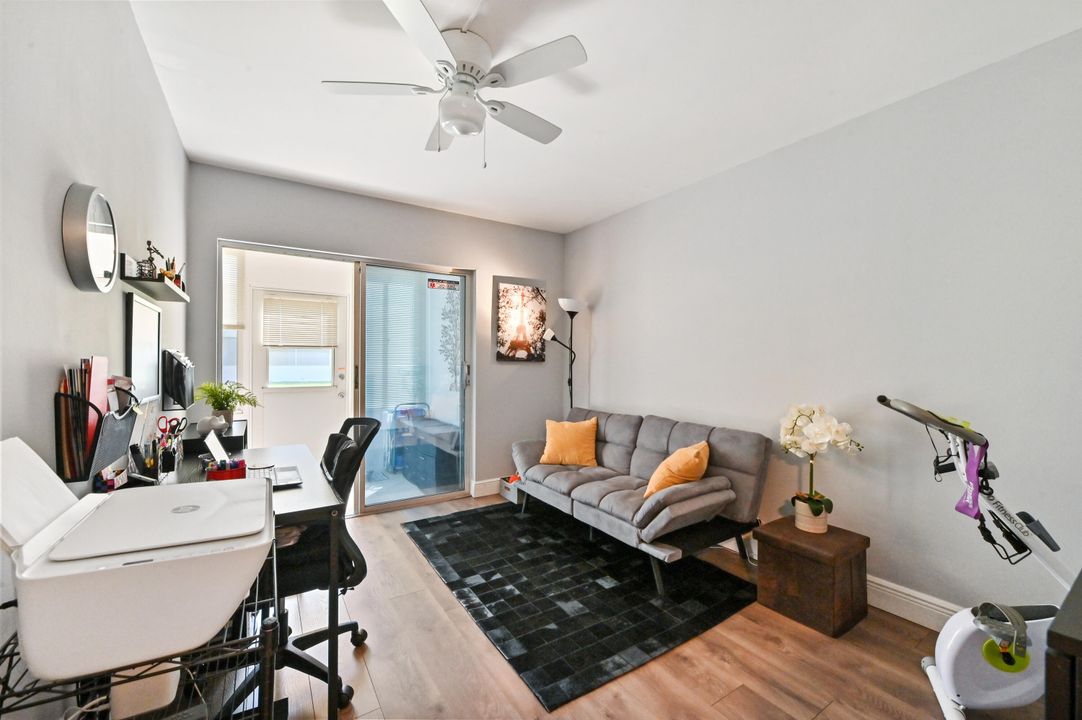 For Sale: $240,000 (2 beds, 2 baths, 820 Square Feet)