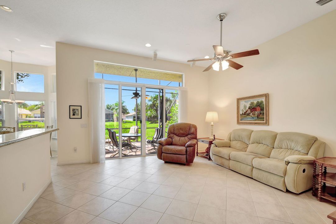 For Sale: $600,000 (3 beds, 2 baths, 2285 Square Feet)