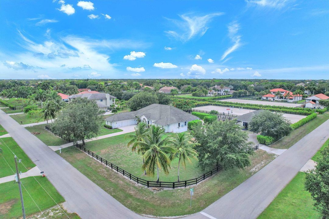 For Sale: $2,997,000 (5 beds, 3 baths, 4489 Square Feet)