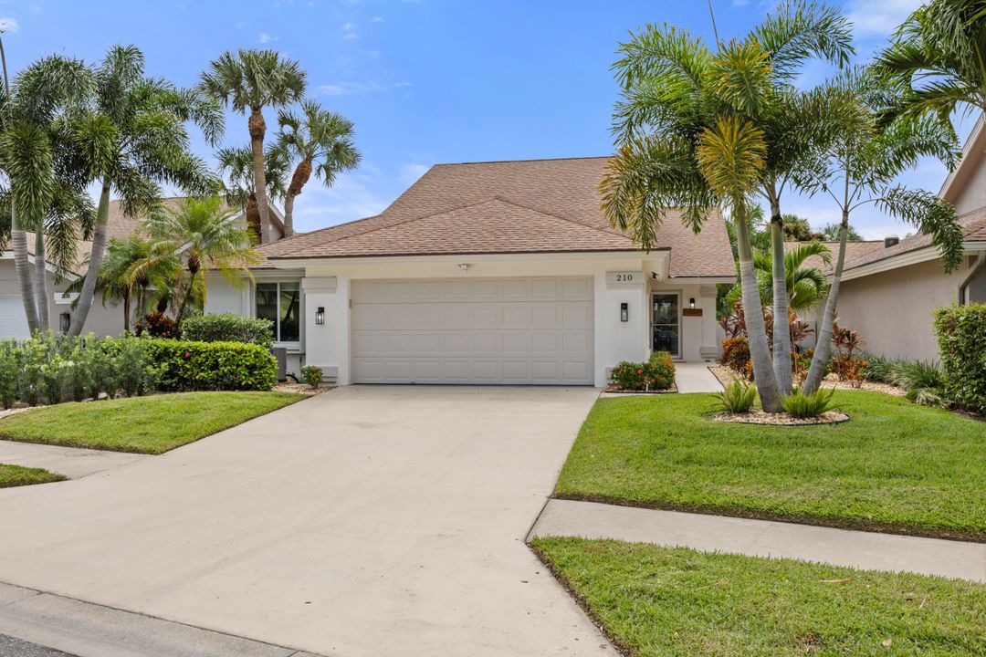 For Sale: $1,395,000 (3 beds, 2 baths, 1889 Square Feet)