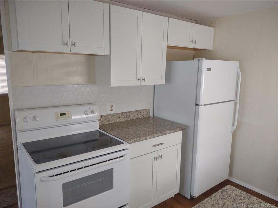 For Sale: $64,700 (3 beds, 2 baths, 1120 Square Feet)