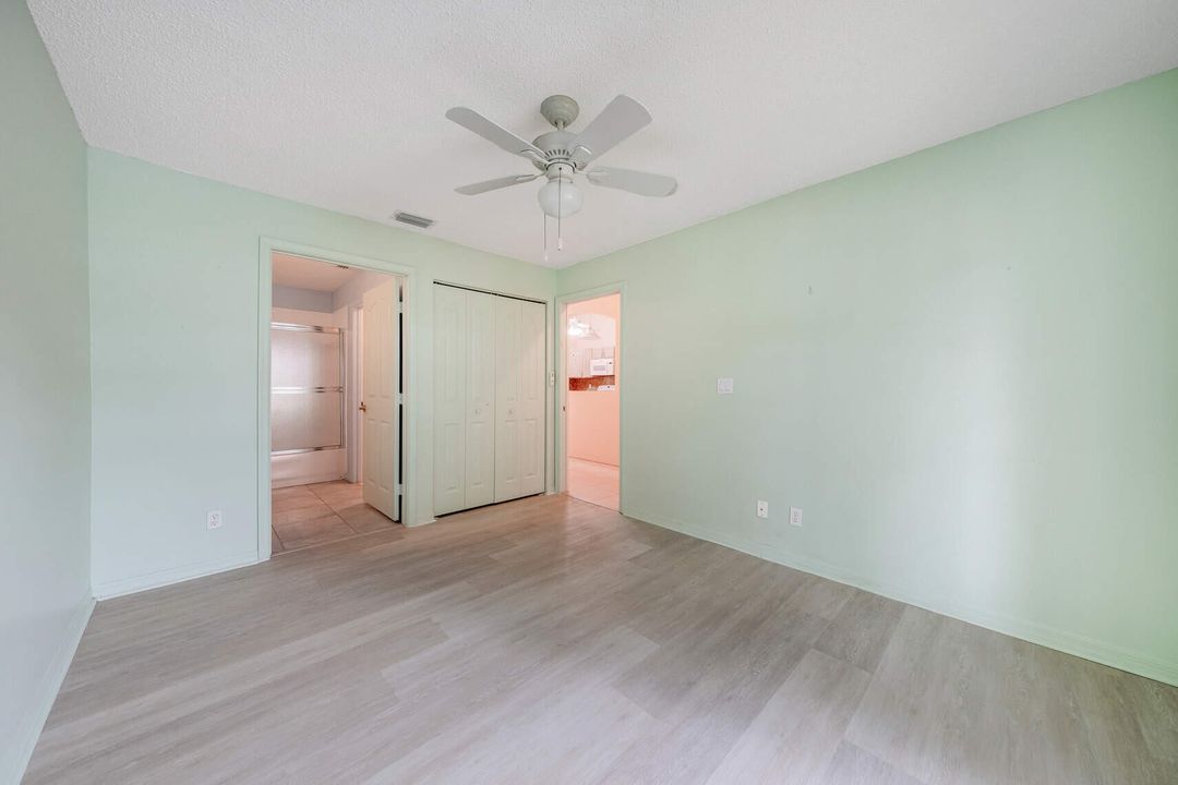 For Sale: $370,000 (2 beds, 2 baths, 1417 Square Feet)