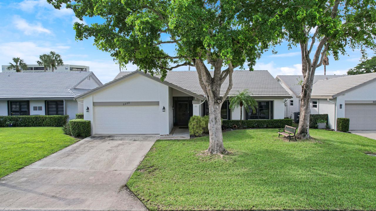 For Sale: $550,000 (3 beds, 2 baths, 1922 Square Feet)