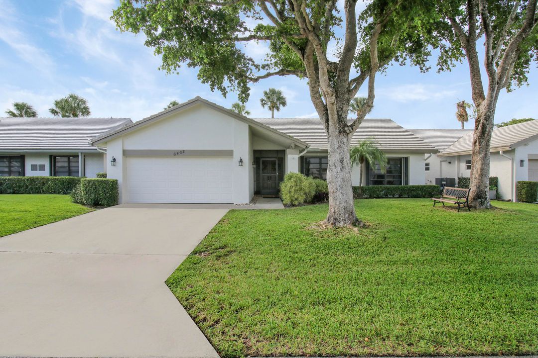 For Sale: $550,000 (3 beds, 2 baths, 1922 Square Feet)