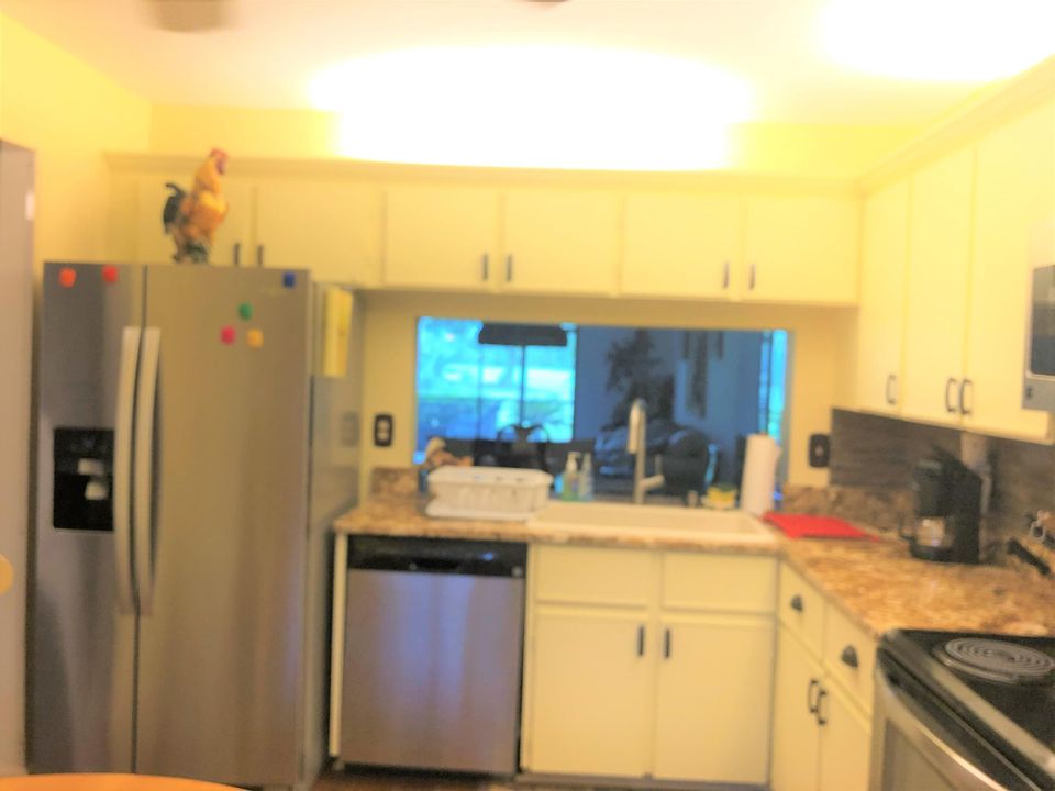 For Rent: $9,500 (2 beds, 2 baths, 1245 Square Feet)