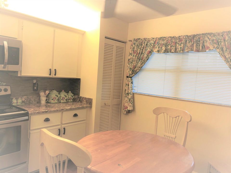 For Rent: $9,500 (2 beds, 2 baths, 1245 Square Feet)