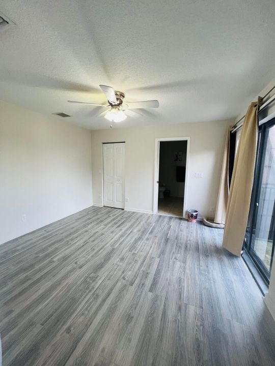 For Rent: $2,200 (2 beds, 2 baths, 1400 Square Feet)