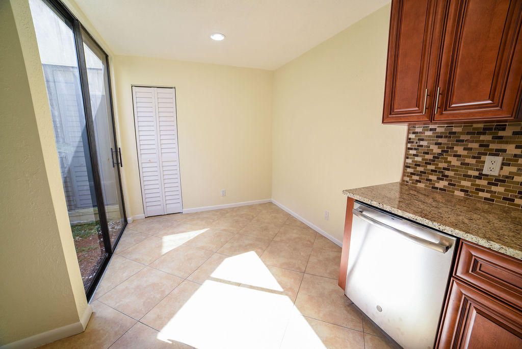 For Rent: $3,000 (3 beds, 2 baths, 1679 Square Feet)