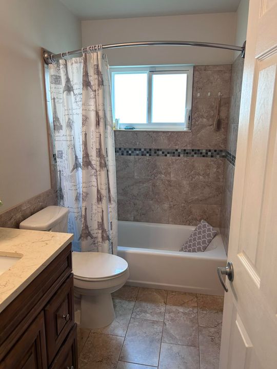 For Sale: $440,000 (2 beds, 2 baths, 1718 Square Feet)