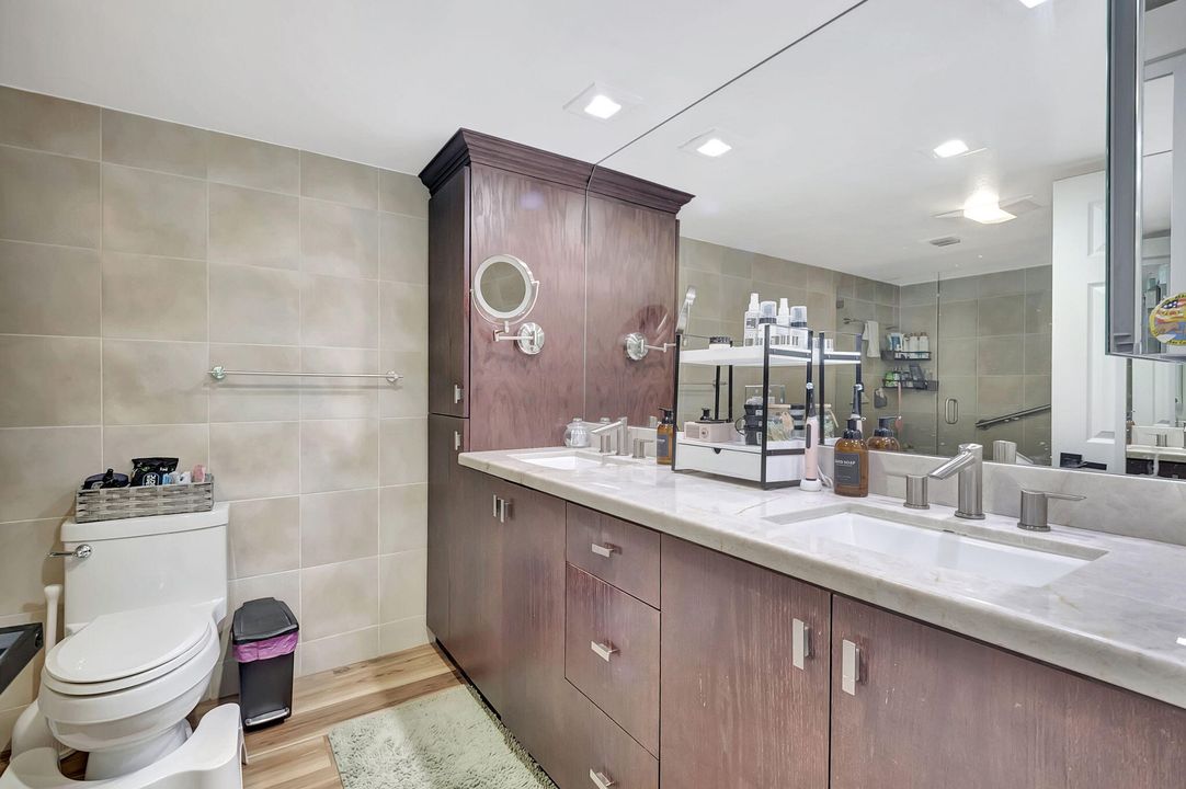 For Sale: $745,000 (3 beds, 2 baths, 1750 Square Feet)