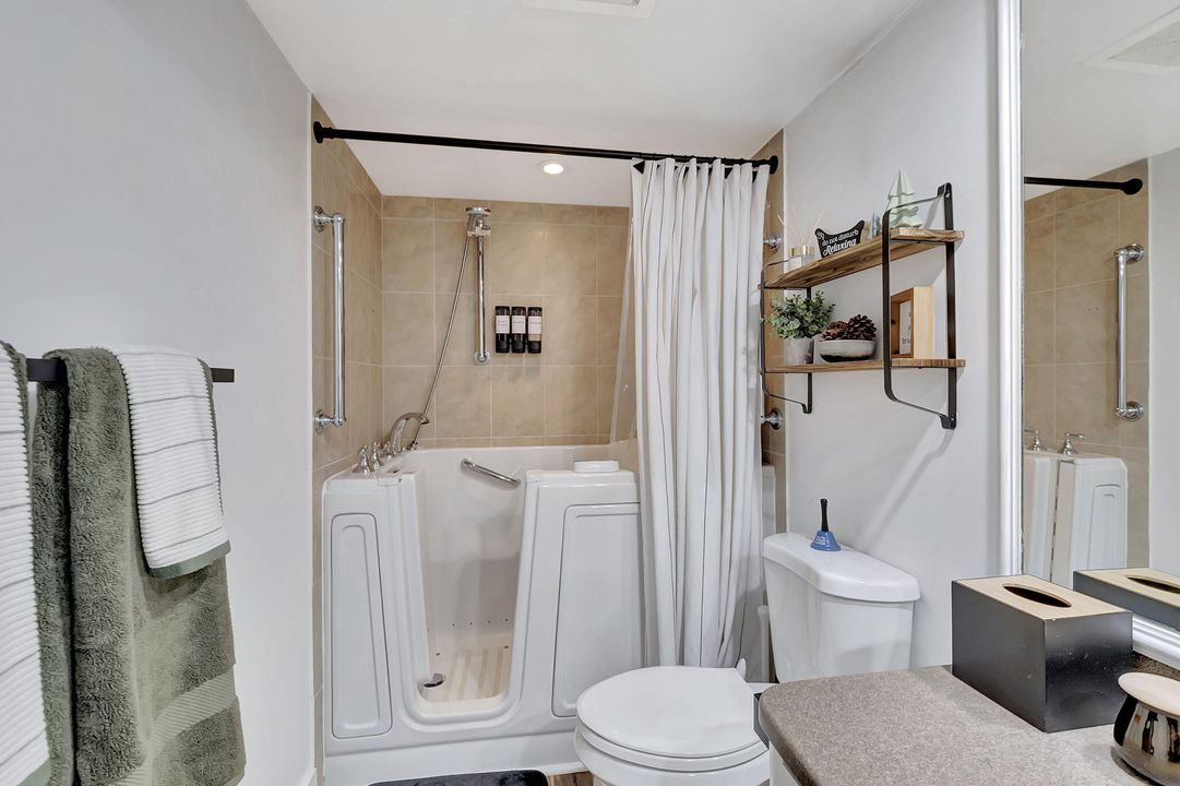 For Sale: $745,000 (3 beds, 2 baths, 1750 Square Feet)